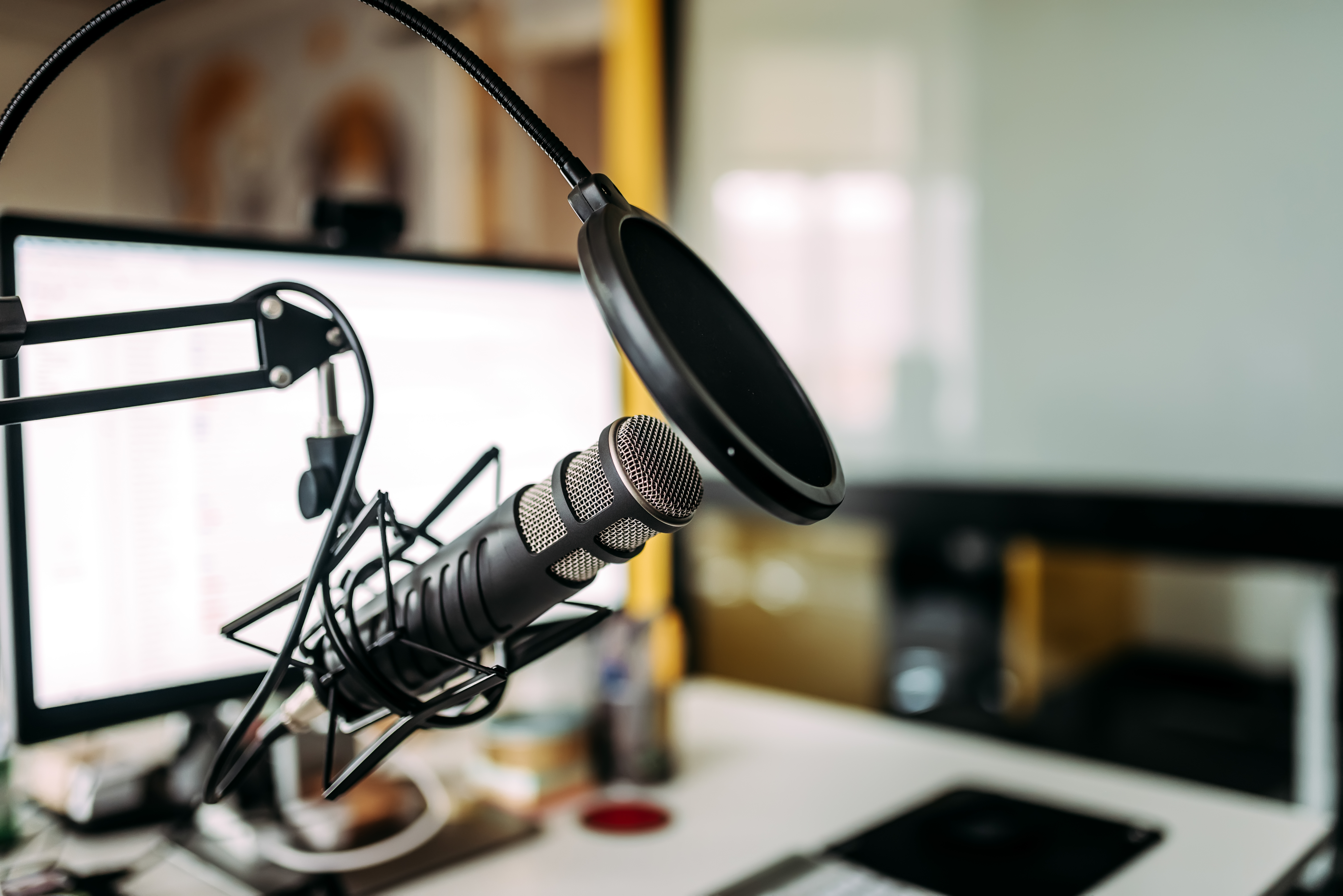 How Kunsht produces narrative podcasts about science