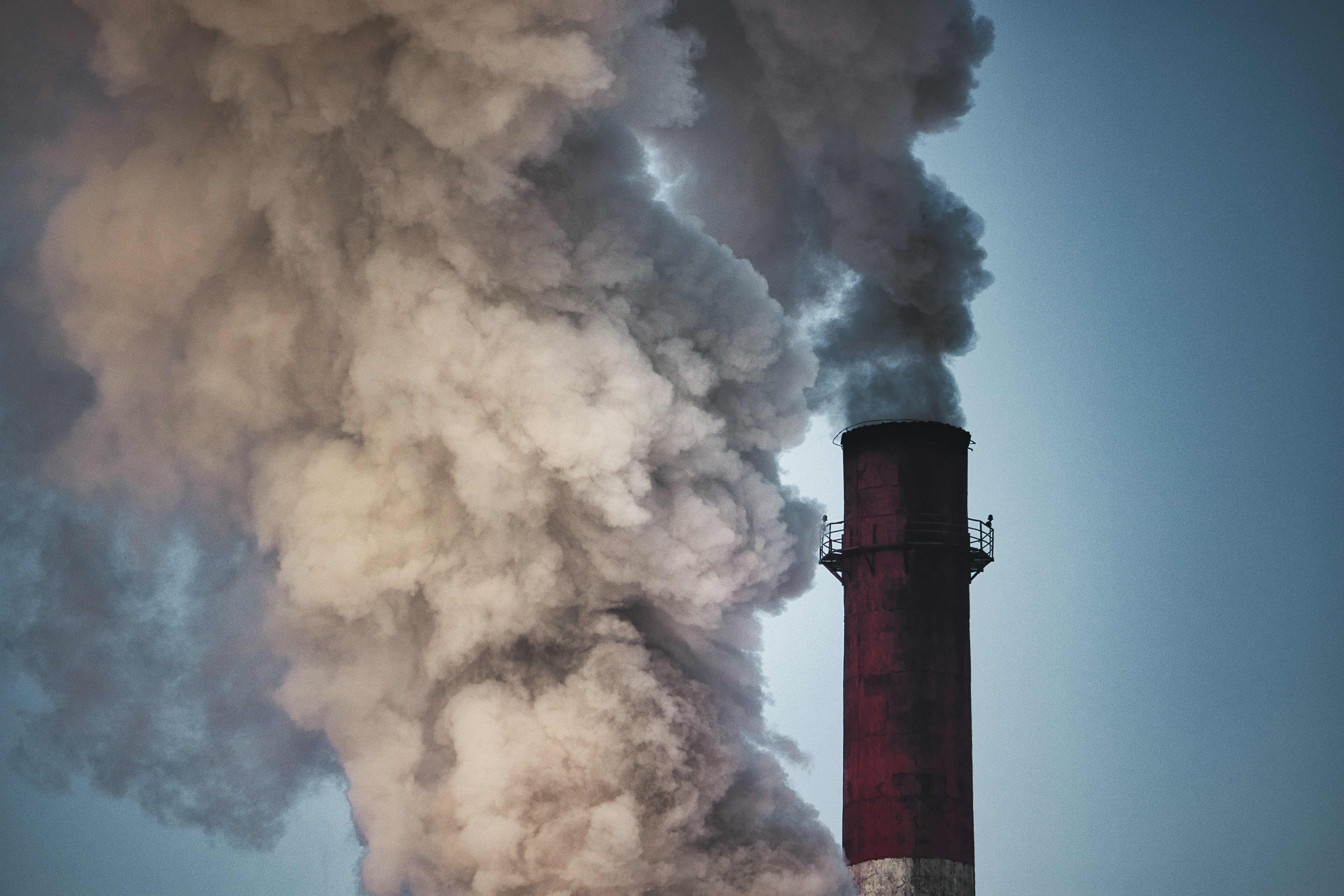 How should media report on Russia’s environmental issues during the war? 